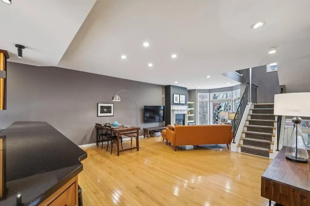 Charming, Washington'S Landing Island Villa Pittsburgh